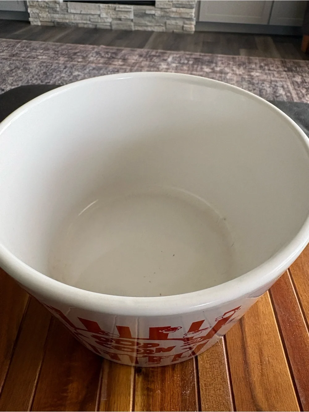 Four Star Stoneware Classic Popcorn Bowl Large